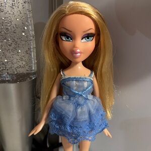 Bratz Birthday/The Fashion Show Cloe Bratz MGA 2001 Y2K